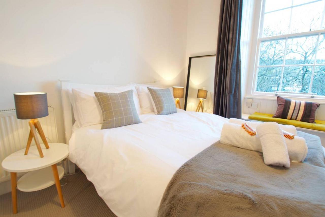 Joivy Modern City Centre Flat Next To Calton Hill Εδιμβούργο Εξωτερικό φωτογραφία